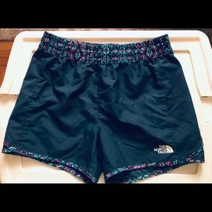 The North Face: Girl Short Sz 14